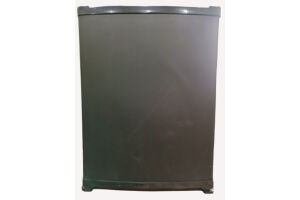 Холодильник однокамерный минибар aikon MBA45